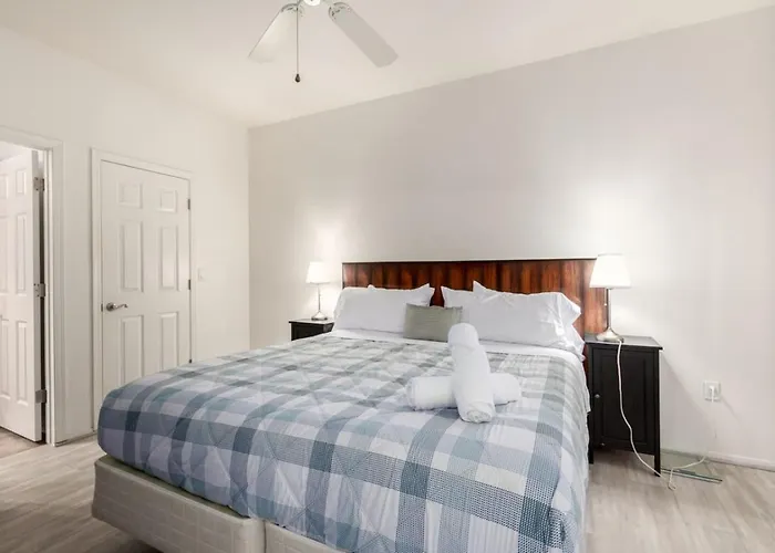2br With Pool, Sauna, Bbq And Scottsdale